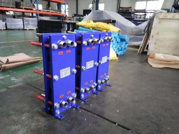 漳州蒸汽加热板式换热器交付青岛德曼啤酒设备